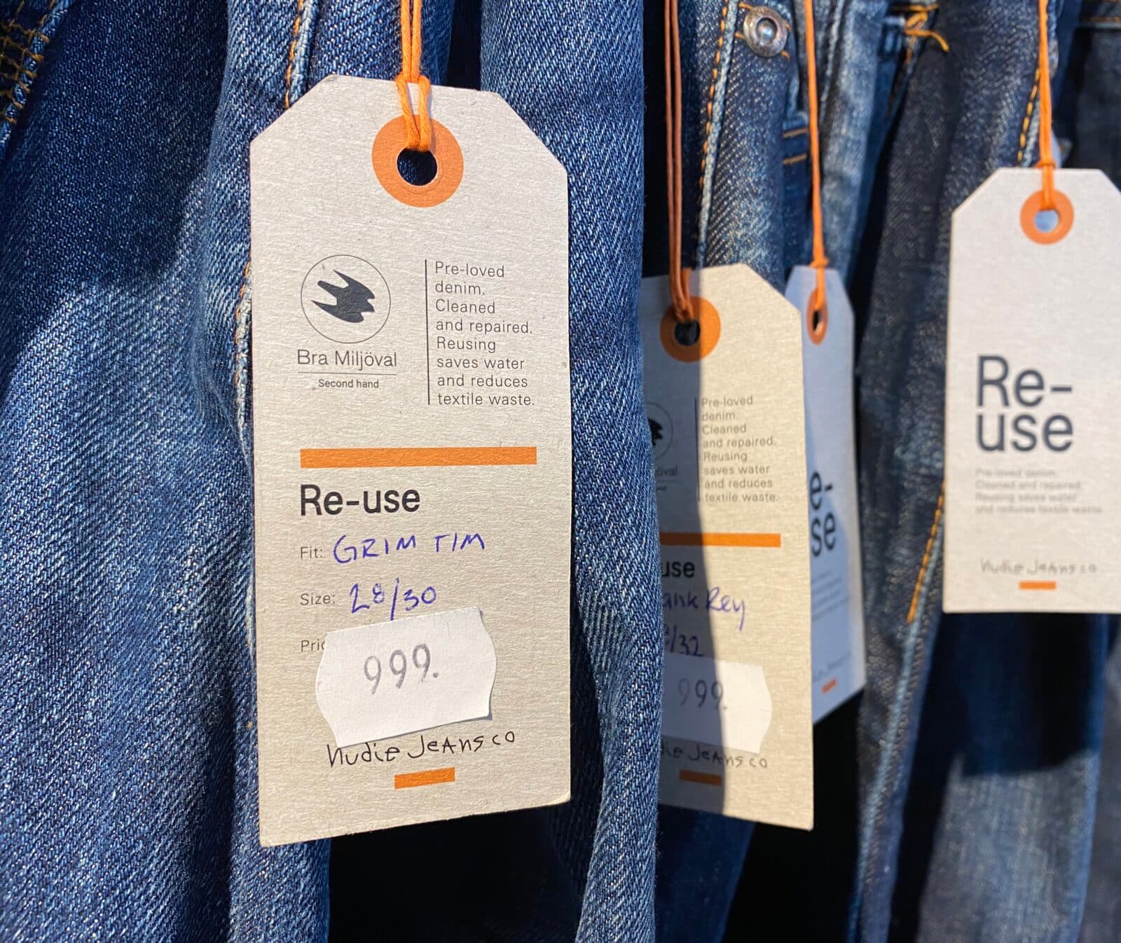 reuse, återanvändning, jeans, prislapp, miljömärkt, miljömärkning, återanvända, byxor, textil, kläder