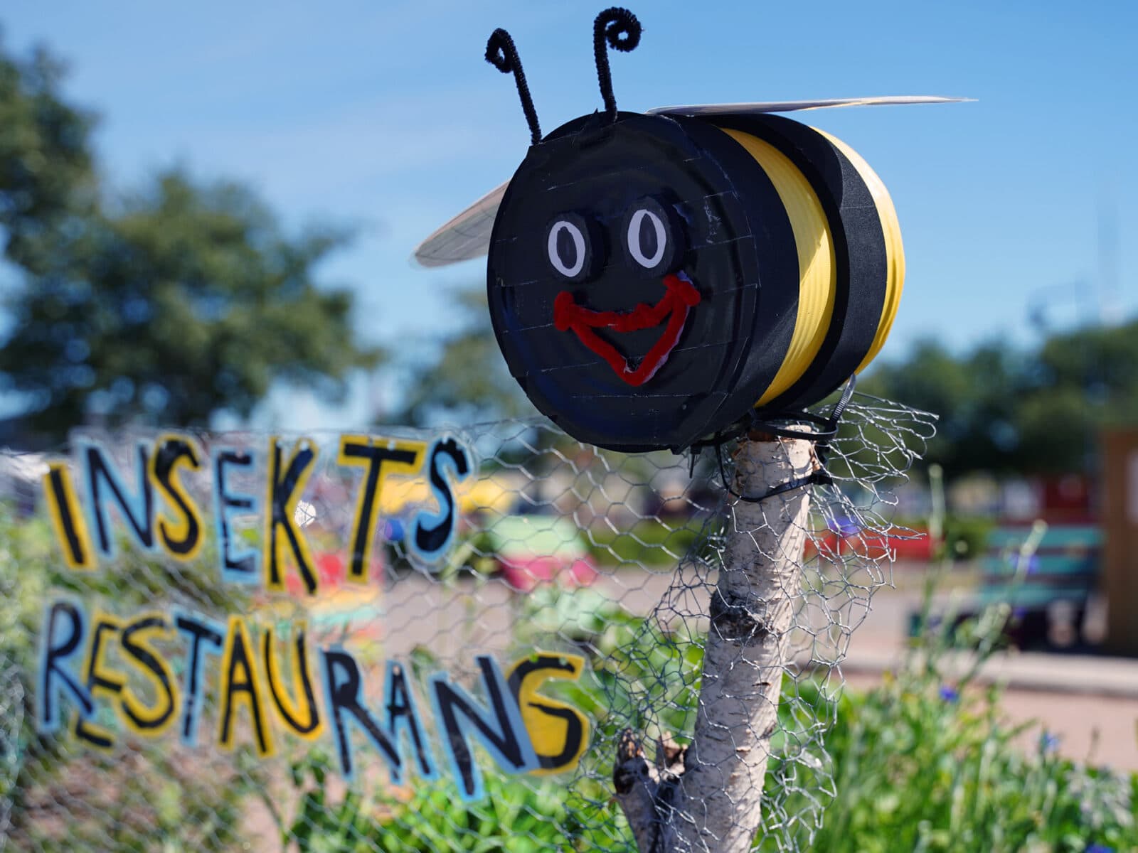 insektsrestaurang, bihotell, biholk, blommorförbin