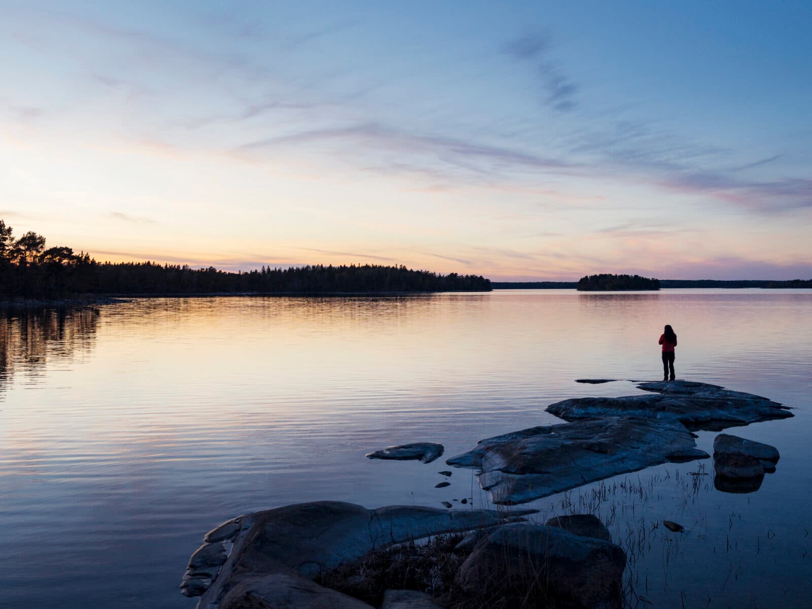 atmospheric, beach, calmness, color image, darkness, dusk, Europe, evening, freedom, holiday, horizon, horizontal, landscape, leisure, life in nature, nature, nature reserve, one person only, outdoors, reflection, Roslagen, Scandinavia, scenic, sea, silhouette, sky, spring, standing, Stockholm, sunset, Sweden, the Baltic Sea, tourism, tourist, water, woman, solnedgång, vatten, sommar, hav, sjö, klippor, siluett, horisont,
