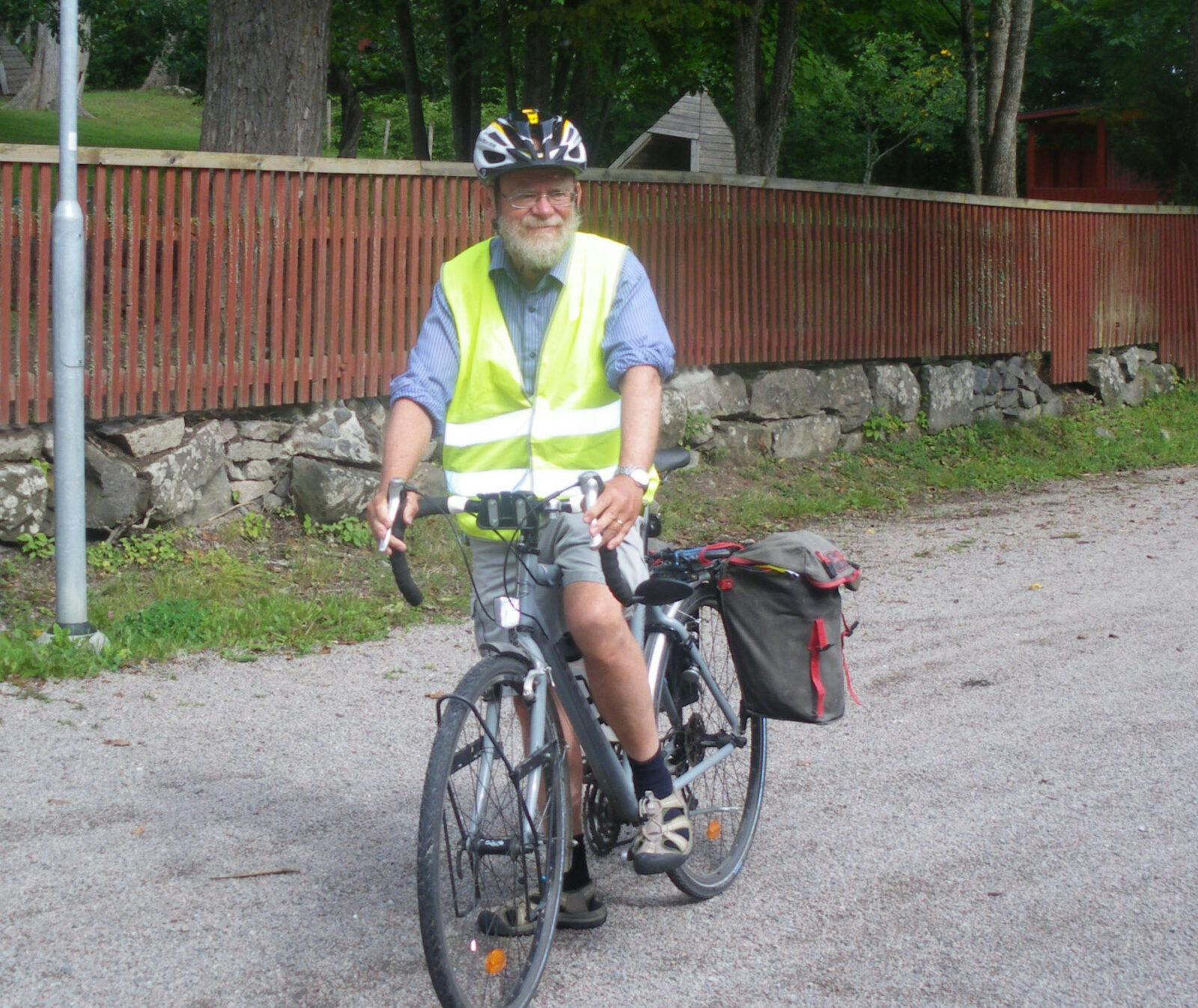 Björn Engström från Uppsala Naturskyddsförening berättar om hur kretsen påverkar kommunen för bättre cykelvägar mm i kampanjen Bryt bilberoendet 2023